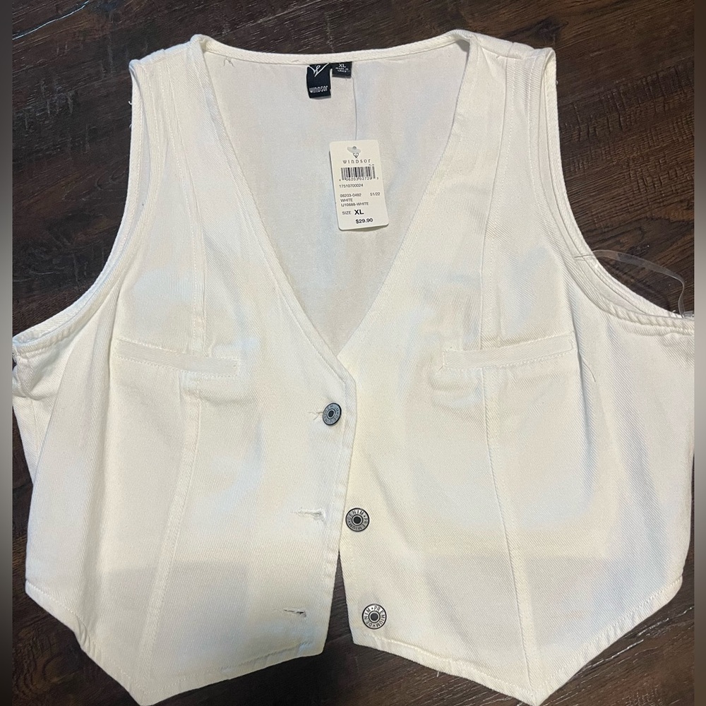 🤍 White Windsor Denim Vest 🤍